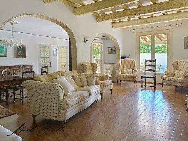 Maison vente à Nîmes, Beaucaire