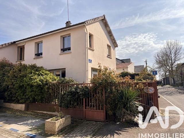 Maison vente à Bobigny, Bagnolet