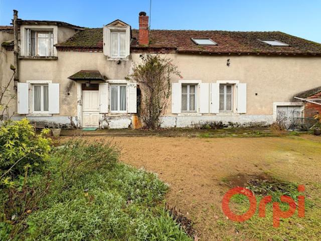 Maison vente à Saint-Amand-Montrond, Charenton-du-cher