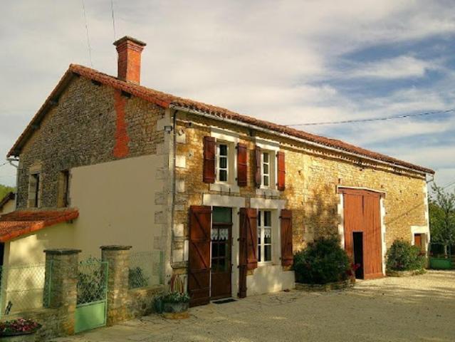 Maison vente à Nanteuil-en-Vallée