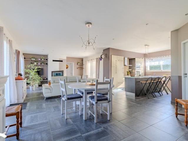 Maison vente à Bordeaux, Beychac-et-caillau