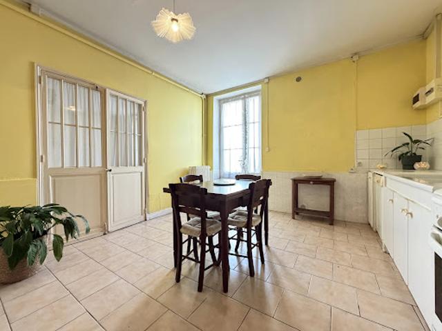 Maison vente à Le Port, Mouliets-et-Villemartin