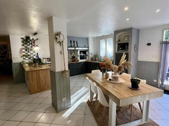 Maison vente à Périgueux, Château-l'evêque