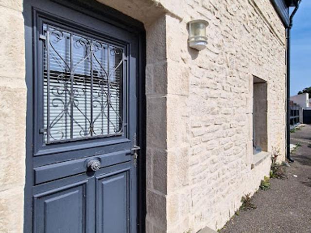 Maison vente à La Rochelle, Saint-cyr-du-doret