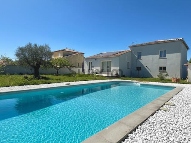 Maison vente à Nîmes, Aubord