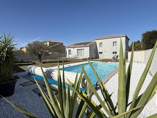 Maison vente à Nîmes, Aubord