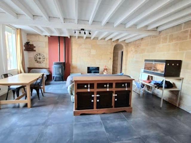 Maison vente à Le Petit Chalbat, Porchères