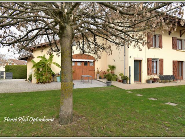 Maison vente à France métropolitaine, Saint-etienne-de-saint-geoirs