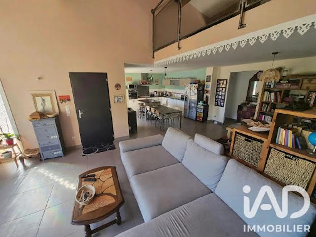 Maison vente à Nîmes, Comps