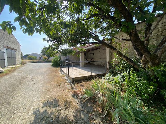 Maison vente à Fontenay-le-Comte, Benet