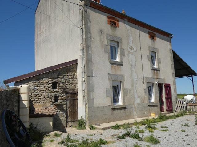 Maison vente à Aubusson, Chénérailles