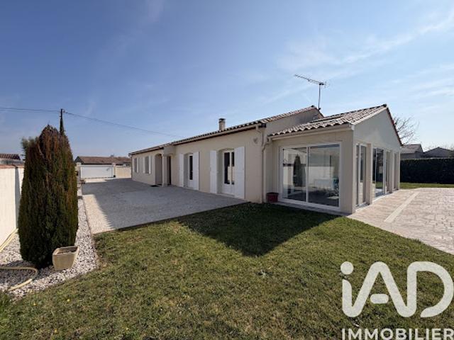 Maison vente à Confolens, Vars