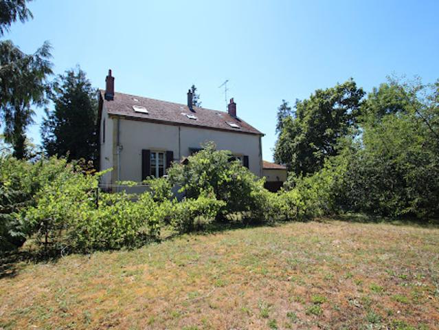 Maison vente à Nevers, Champvert