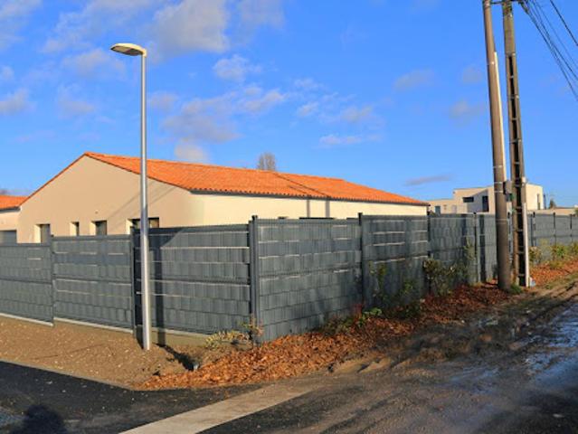 Maison vente à Saintes, Médis