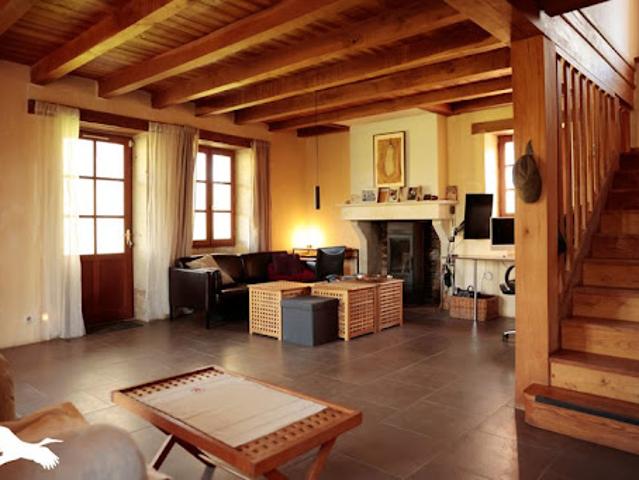 Maison vente à Confolens, Ambernac