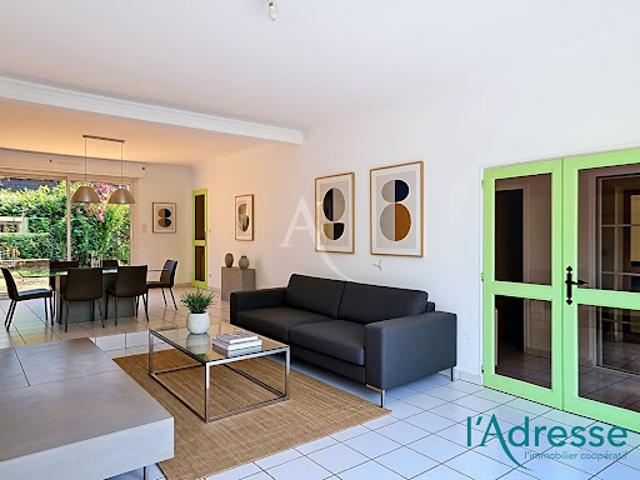 Maison vente à Laval, Changé