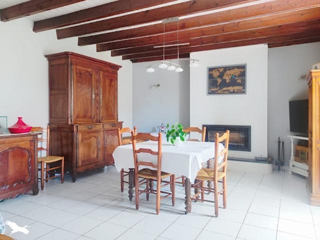 Maison vente à La Brousse, Azay-le-Brûlé