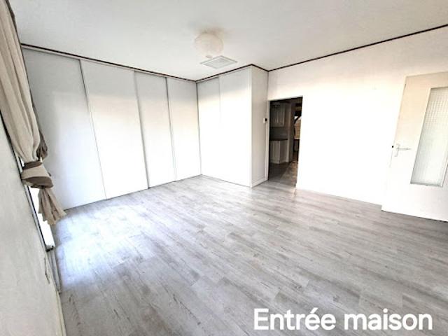 Maison vente à La Rochelle, Charron
