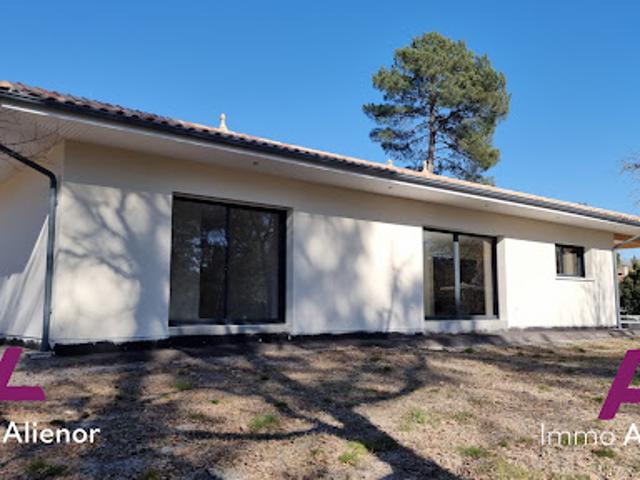 Maison vente à Les Bluhes, Saugnacq-et-muret