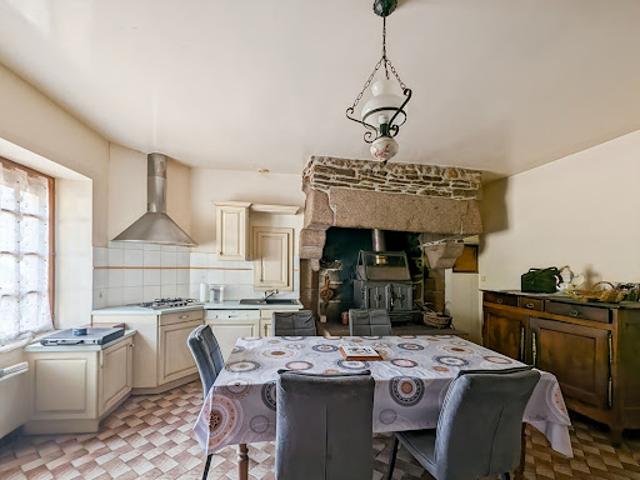 Maison vente à La Haie, Bazouges-la-Pérouse
