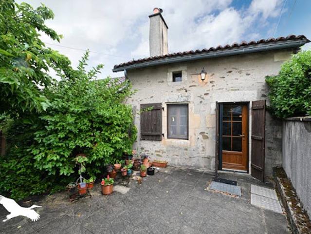 Maison vente à Confolens, Nouvelle-Aquitaine