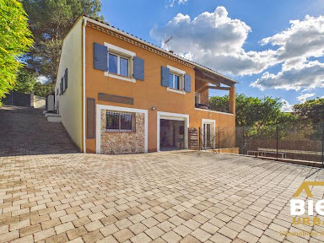 Maison vente à Russan, Sainte-Anastasie