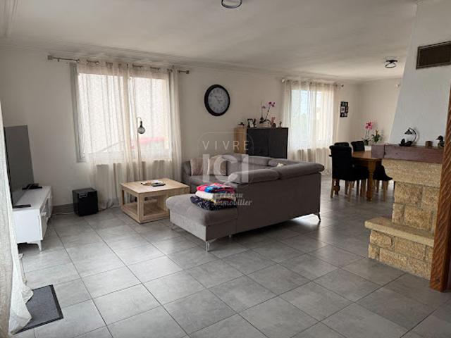 Maison vente à Zone Artisanale de la Hurline, Saint-Père-en-Retz