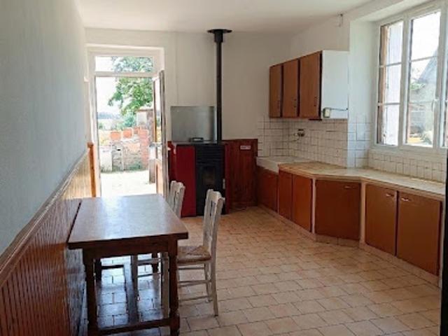 Maison vente à Château-Gontier, Cosmes