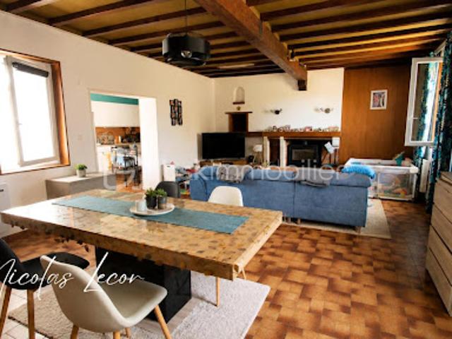 Maison vente à Saint-Amand-Montrond, La Guerche-sur-l'aubois