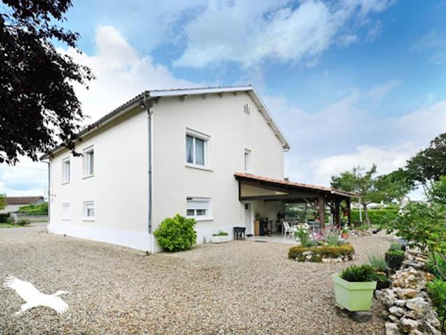 Maison vente à Angoulême, Roullet-saint-estèphe