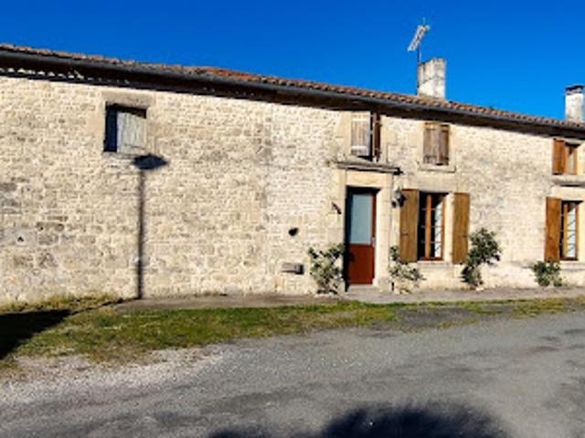 Maison vente à Saint-Jean-d'Angély, Cherbonnières