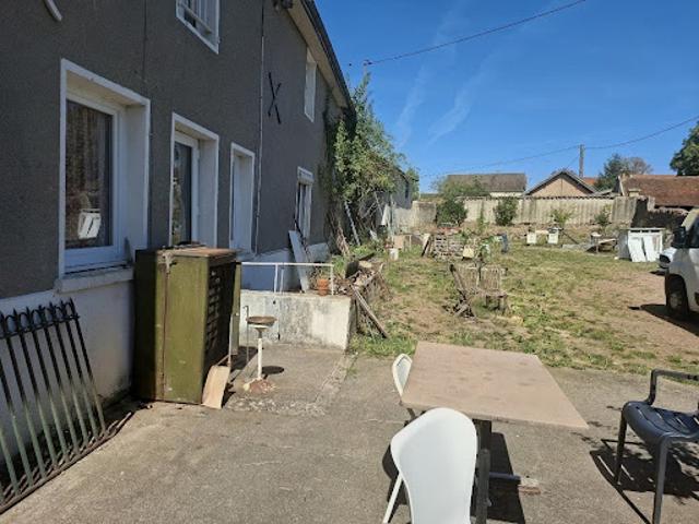 Maison vente à Charolles, Bois-sainte-marie