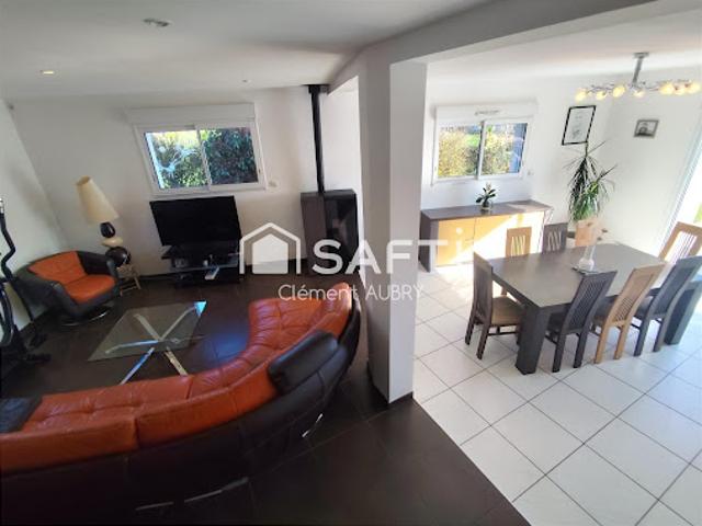 Maison vente à La Mazurie, Colombiers-du-Plessis