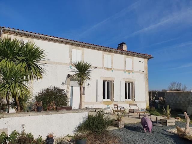 Maison vente à Corme-ecluse, La Becterie