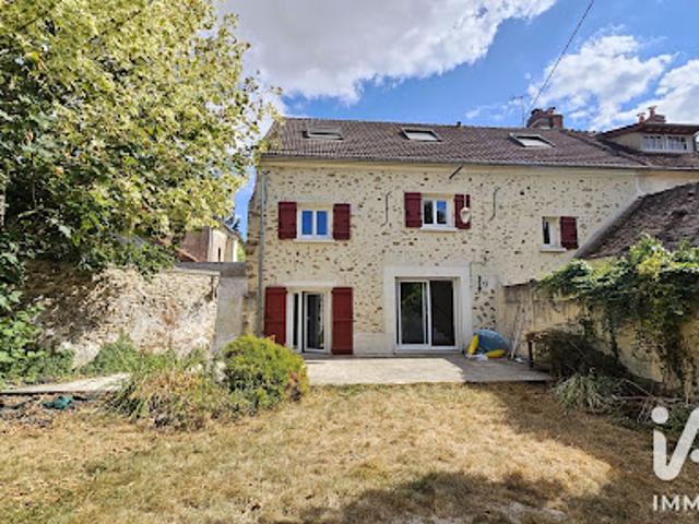 Maison vente à Larrue, Chamigny