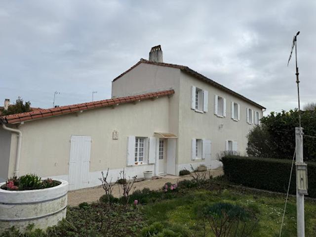 Maison vente à Niort, Magné