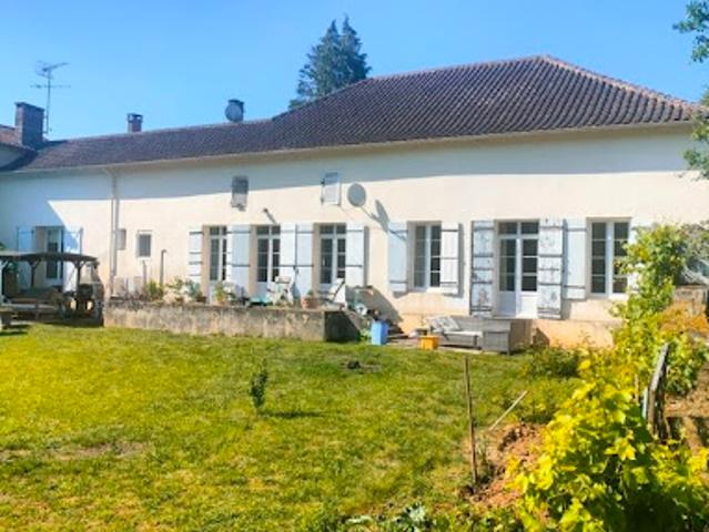 Maison vente à Nontron, Saint-martin-le-pin