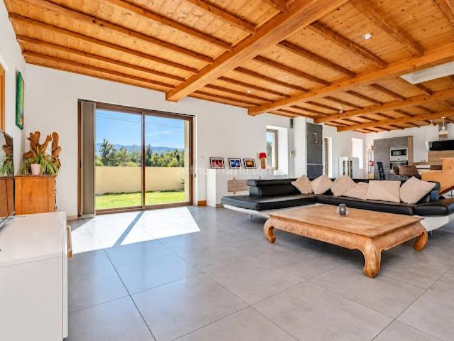 Maison vente à Vézeronce, Vézeronce-Curtin