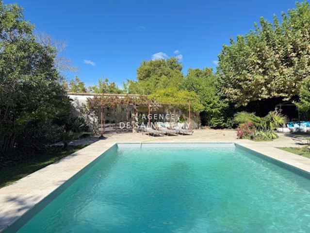 Maison vente à Arles, Cabannes