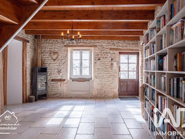 Maison vente à Saint-Jean-d'Angély, Courant