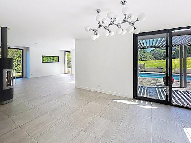 Maison vente à Lisieux, Normandie