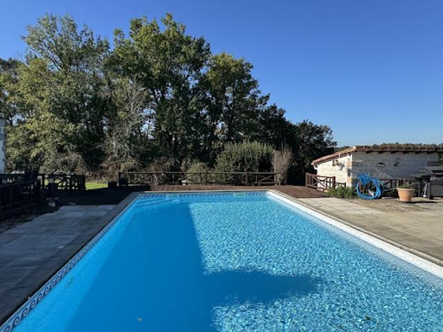 Maison vente à Jonzac, Boscamnant