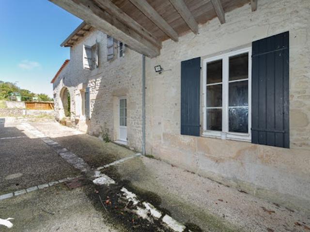 Maison vente à Saint-ciers-du-taillon, Charente-Maritime