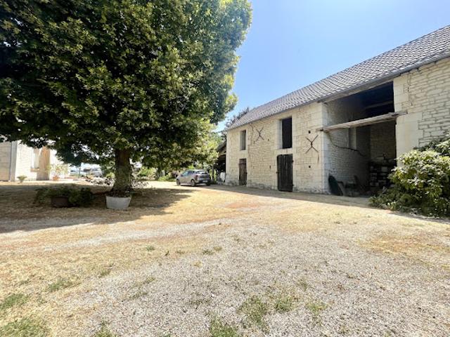 Maison vente à Châtellerault, Saint-genest-d'ambière