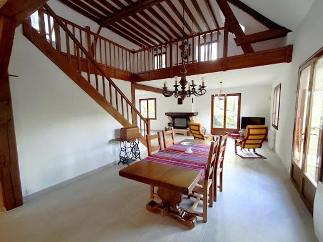 Maison vente à Fontainebleau, Poligny