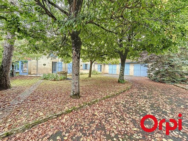 Maison vente à Saint-Amand-Montrond, Parnay