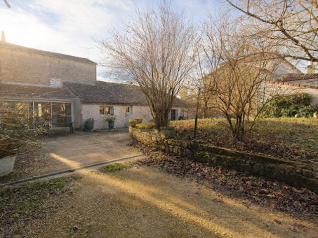 Maison vente à Cognac, Sigogne