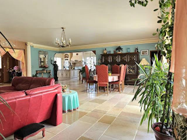 Maison vente à Fontainebleau, Egreville