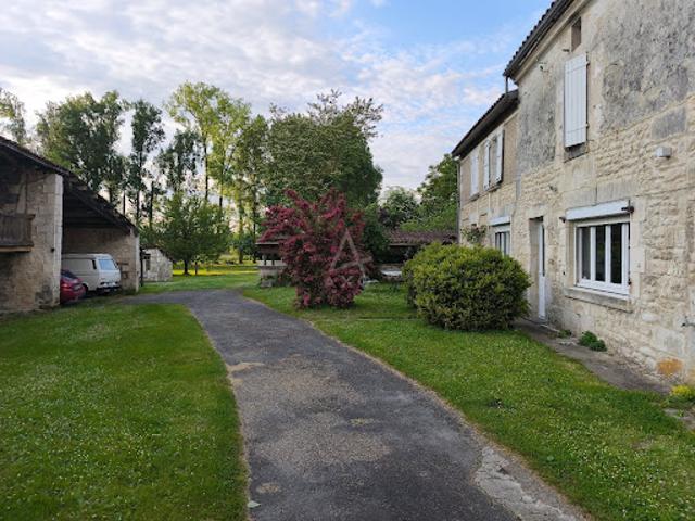 Maison vente à Aignes-et-puypéroux, Charente