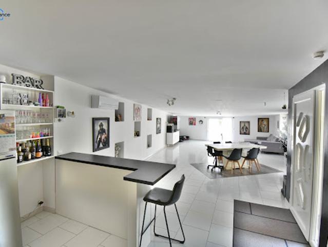 Maison vente à Chamberlin, Meusnes